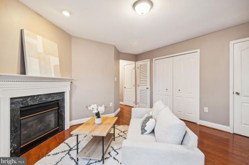 3853 Watkins Mill Dr, Alexandria VA  22304-6448 exterior