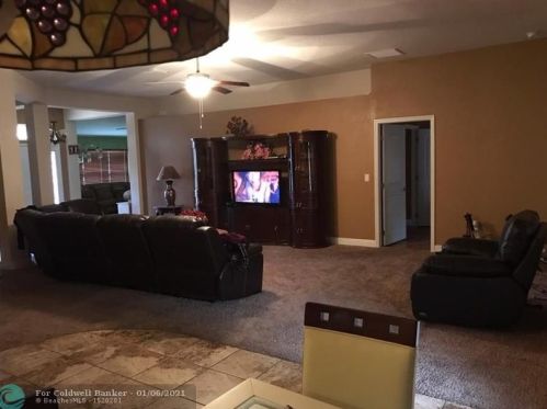 570 Ryder Rd, Fort Pierce FL 34953-6003 exterior