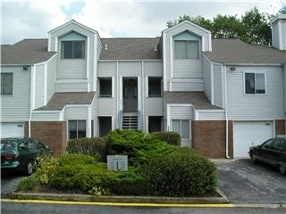 2304 Creekside Dr, Newark, DE 19711-6741