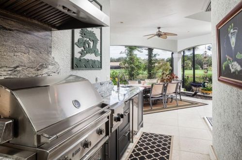 838 Barcarmil Way, Naples FL 34110-0900 exterior