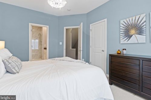 1016 4 St, Washington DC 20001-2516 exterior