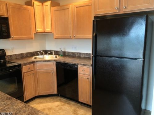 333 Carlisle Ave, Paterson NJ  07501-3389 exterior