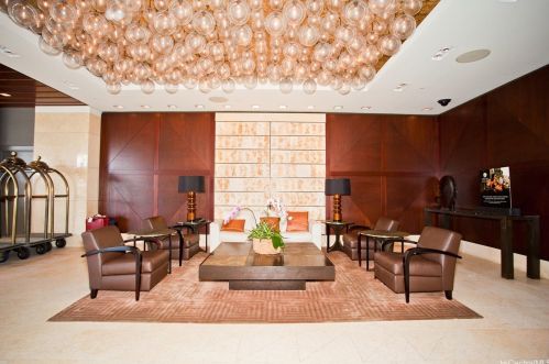 223 Saratoga Rd, Honolulu HI  96815-1942 exterior