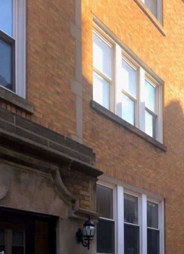 4851 Wolcott Ave, Chicago, IL 60609-4172