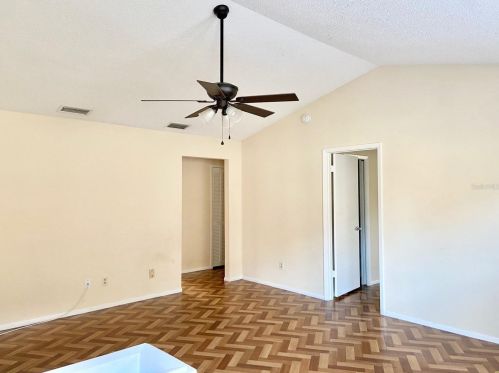 1215 Creekbottom Cir, Orlando FL  32825-7754 exterior