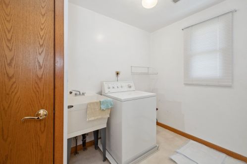 41 Glenmore Ave, Pittsburgh PA 15216-2124 exterior