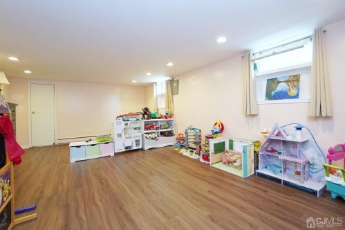 78 Mason St, Metuchen NJ 08840-2947 exterior