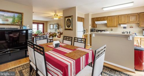 15 Hunters Gate Ct, Silver Spring MD 20904-1827 exterior