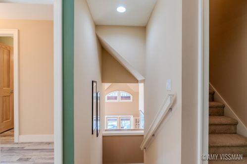 68 Nettlesworth Way, Grand Rapids MI  49546-1333 exterior