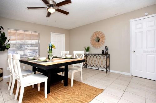 6352 Lansdale Cir, Tampa FL  33616-1406 exterior