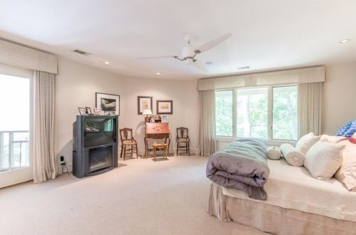 55 Finch Frst Trl, Atlanta GA 30327-4576 exterior