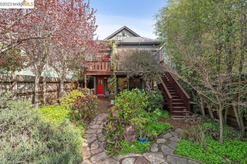 2122 Sacramento St, Berkeley CA 94702-1905 exterior