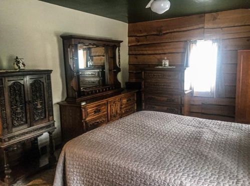 1417 Dagmar Ave, Pittsburgh PA 15216-3715 exterior