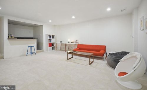 862 New Mark Esplanade, Rockville MD 20850-2736 exterior