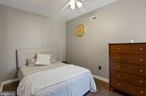 1428 18th St, Philadelphia PA  19146-4653 exterior