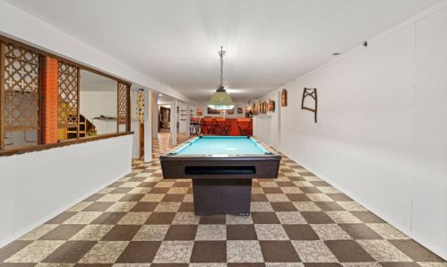 6239 Carolann Dr, Milwaukee WI 53223-1517 exterior