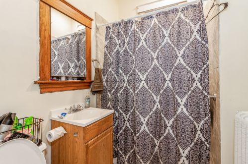 3310 Wrightwood Ave, Chicago IL 60639-1441 exterior