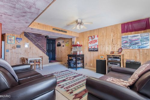 1944 Lincoln Rd, Allegan MI 49010-9435 exterior