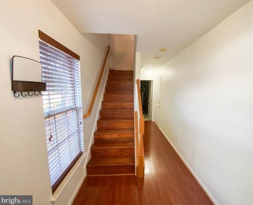 6266 Les Dorson Ln, Alexandria VA  22315-3229 exterior