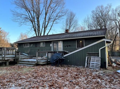 2 Tabor Rd, Enfield, CT 06082-2010