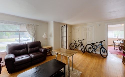 19 Highland Ter, Worcester MA 01602-4202 exterior