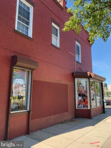 700 Columbia Rd, Washington DC 20009-3634 exterior