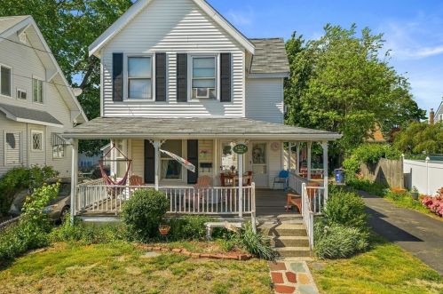 96 Bird St, Quincy, MA 02169-3530