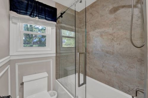 36 Aspen Rd, Town Center NJ 07052-1201 exterior