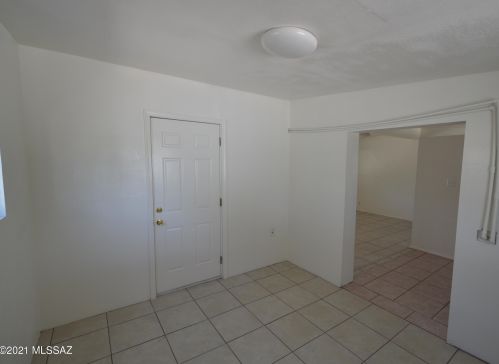 5301 27th St, Tucson AZ  85711-5817 exterior