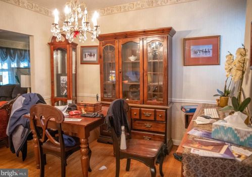 2734 18 St, Philadelphia PA 19145-4702 exterior