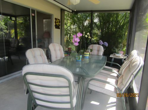 1357 Rivergreen Cir, Fort Pierce FL 34952-4131 exterior