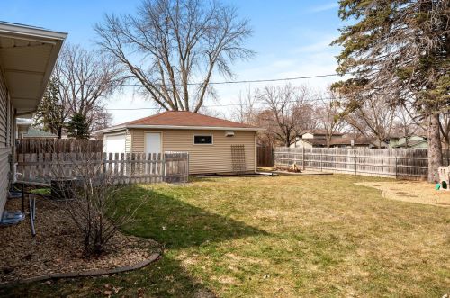 3495 68 St, South Saint Paul MN 55076-2141 exterior