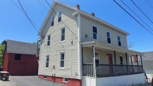 9 Maple Ave, Ware, MA 01082-1529