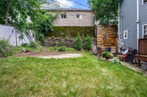 67 Catharine St, Worcester MA 01605-2708 exterior