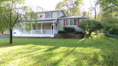 1032 Forest Dr, Stroudsburg, PA 18360-1915