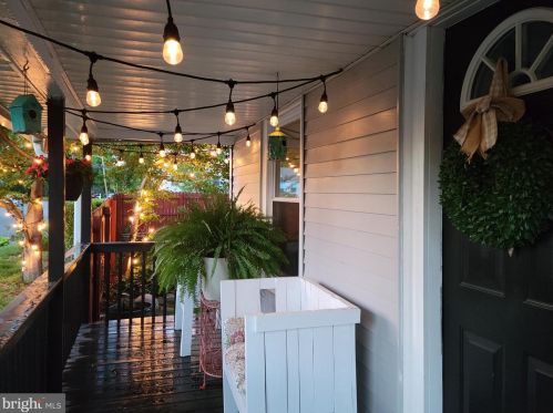 31 Hillman Ave, Trenton, NJ 08638-2827