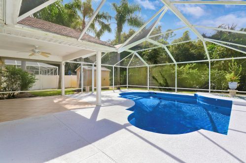 1826 Leafy Rd, Fort Pierce FL  34953-1392 exterior