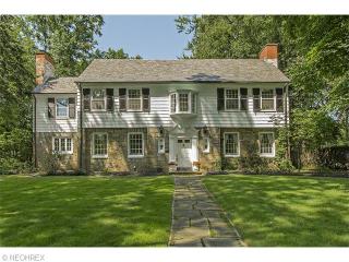 4883 Middledale Rd, Cleveland, OH 44124-2522