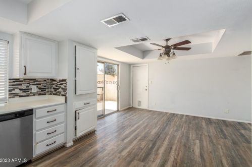 16051 25th Dr, Phoenix AZ  85023-4138 exterior