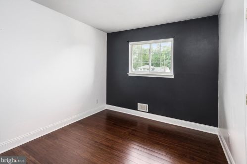 892 State, Trenton NJ 08690-3132 exterior