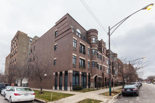529 Racine Ave, Chicago IL  60642-7937 exterior