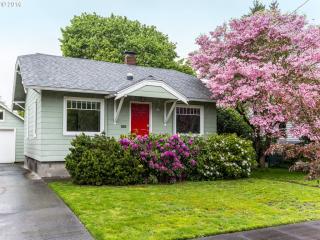 625 Buffalo St, Portland OR  97211-3545 exterior