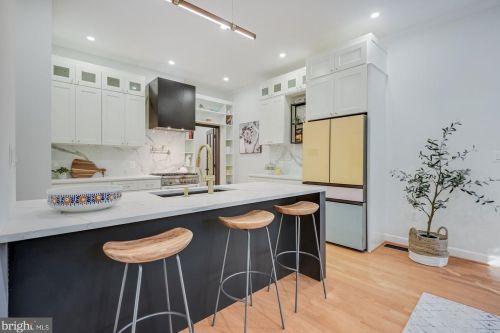 17 Ritchie Ave, Silver Spring MD  20910-5109 exterior