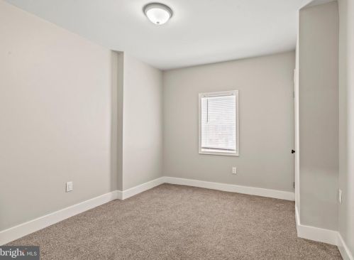 4039 6 St, Philadelphia PA 19140-2502 exterior