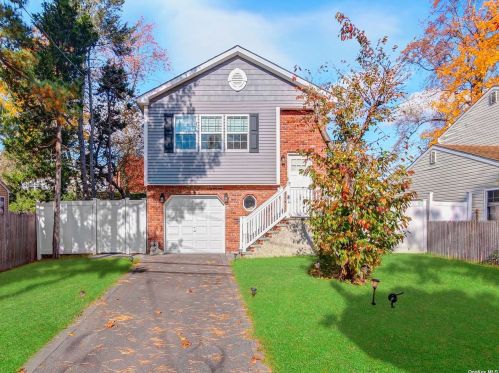 7 New Jersey St, Huntington Station NY 11746-6855 exterior