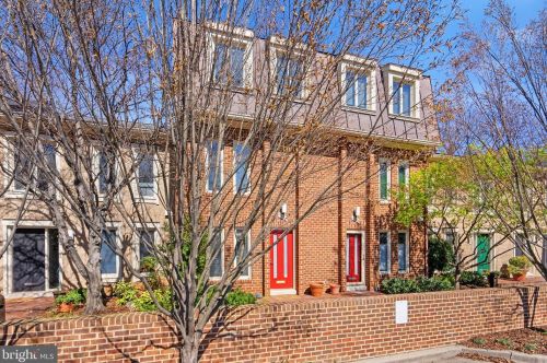 4341 Embassy Park Dr, Washington, DC 20016-3607