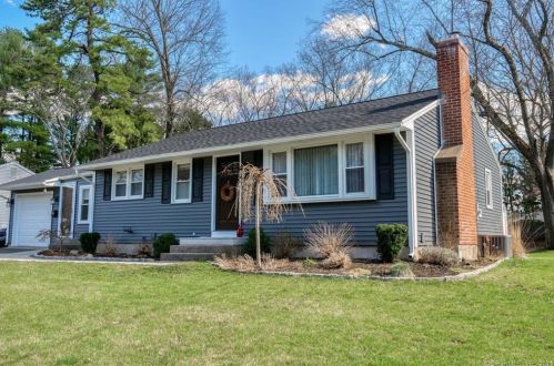 16 Stony Brook Rd, Enfield, CT 06082-4025