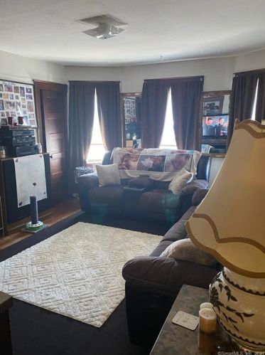 58 Newington Ave, New Britain CT 06051-2116 exterior