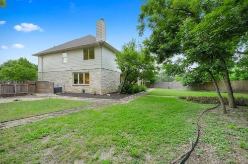 5311 Bull, Austin TX 78727-6644 exterior