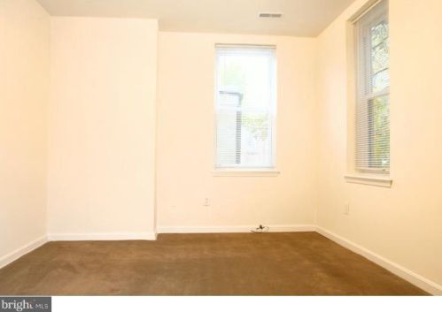 260 11th St, Philadelphia PA 19107-6735 exterior